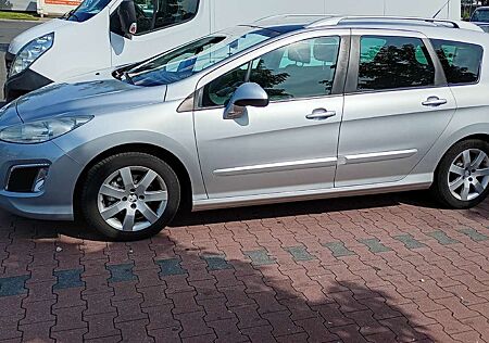 Peugeot 308 SW e-HDi FAP 110 Stop&Start EGS6 Business Line Niv