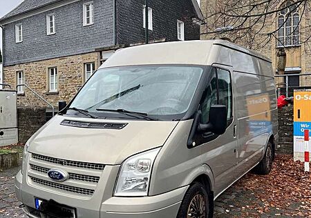 Ford Transit Tourneo
