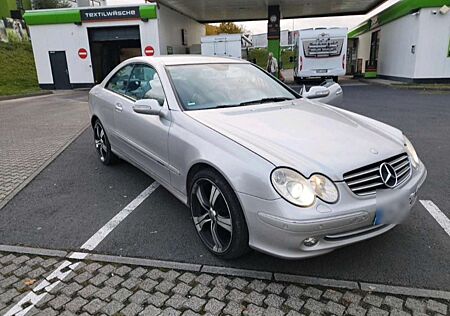 Mercedes-Benz CLK 200 Coupe Kompressor Avantgarde