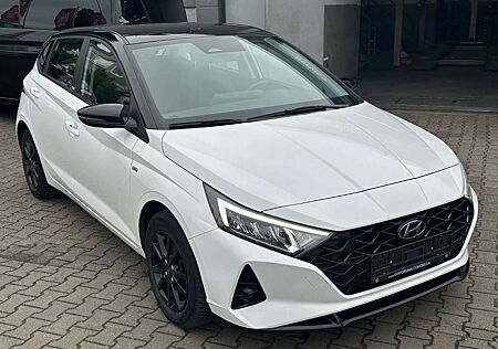 Hyundai i20 Intro Edition Mild-Hybrid Automatik Navi Cam