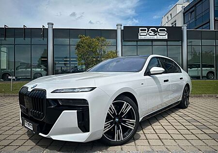 BMW 740 d xDriveMSport ACC,HUD,SKYL,B&W,SOFTC,LUFT,TV