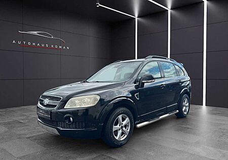 Chevrolet Captiva 3.2 4WD*PDC*AUTOM.*7-SITZ*LEDER*AHK*LPG