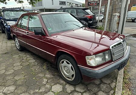 Mercedes-Benz 190 E