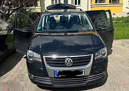 VW Touran Volkswagen Freestyle