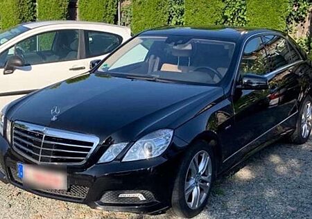 Mercedes-Benz E 250 CDI DPF BlueEFFICIENCY Automatik
