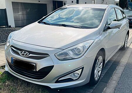 Hyundai i40 i40cw 1.7 CRDi Automatik Style