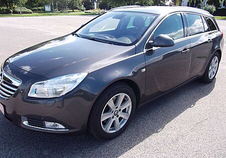 Opel Insignia Sports Tourer Diesel 2.0 CDTI Edition