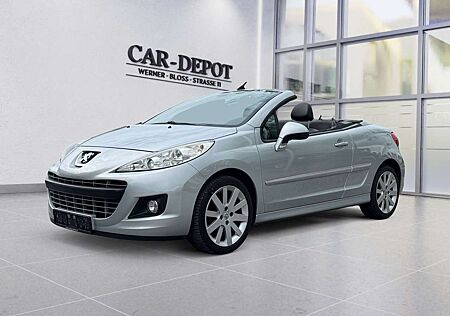 Peugeot 207 CC Platinum*KLIMAAUT.*PDC*SHZ*LEDER*SPORT*