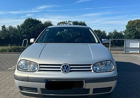 VW Golf Volkswagen 1.6