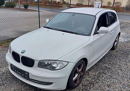 BMW 116 i *6-GANG*KLIMAAUTO*ALU*PDC*