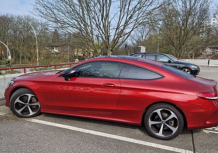 Mercedes-Benz C 300 Coupe 9G-TRONIC AMG Line