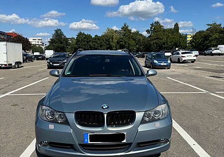 BMW 320i 320 Touring