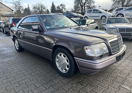 Mercedes-Benz E 320 Coupe HU&AU Neu