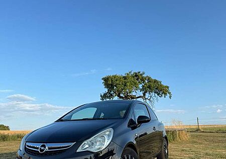 Opel Corsa Color Edition
