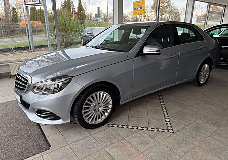 Mercedes-Benz E 300 CGI E-Klasse Lim. 1.HAND WENIG KM RENTNER