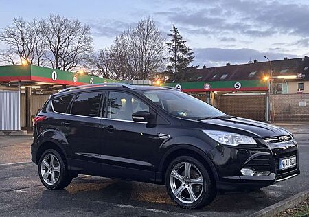 Ford Kuga 2.0 TDCi 4x4 Aut. Titanium