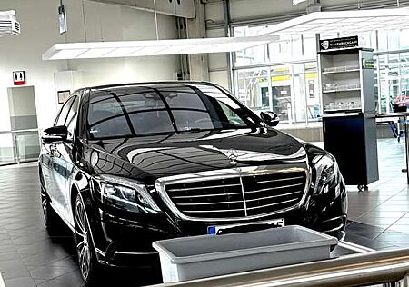 Mercedes-Benz S 350 (BlueTEC) d 4Matic 7G-TRONIC