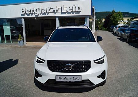 Volvo XC 40 XC40 B4 Benzin 2WD Ultra Dark DKG/Panorama/360°