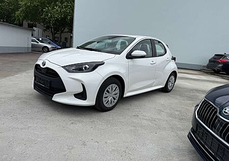 Toyota Yaris Hybrid 1.5 VVT-i Comfort Klimaautom.*Kamera*