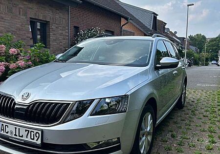 Skoda Octavia Style 1,5 CNG Autom. Navi SHZ Top Gepflegt!