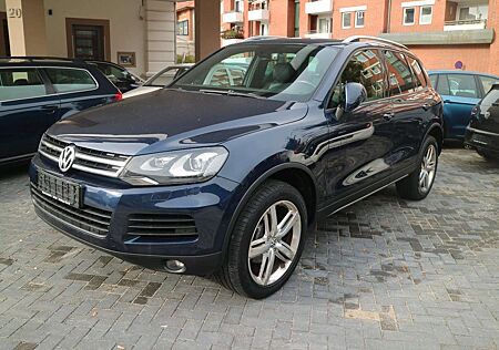 VW Touareg Volkswagen V6 TDI Exclusive -S-HEFT/2.HD/STHZ