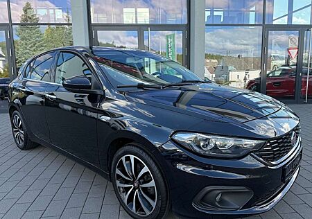 Fiat Tipo Lim. 1,4 Hatchback Lounge /R-Kamera/LED