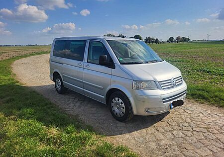 VW T5 Multivan Volkswagen Transporter T5 TDI DPF Highline Autm.