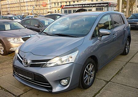 Toyota Verso 1.8 Life Automatik! nur 73tkm! 1.Hand! NAVi!