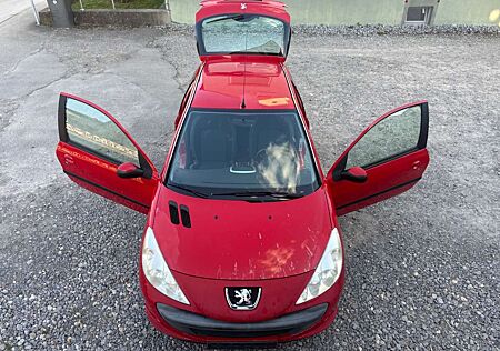 Peugeot 206 + Basis**EURO 4**KLIMA**1.HAND**STANDHEIZUNG