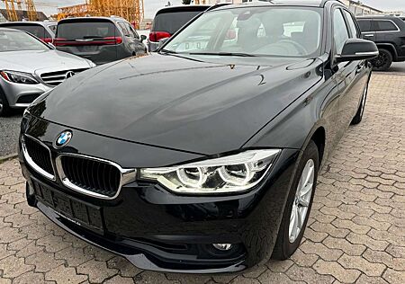 BMW 320 i xDrive Touring Navi/LED/PDC