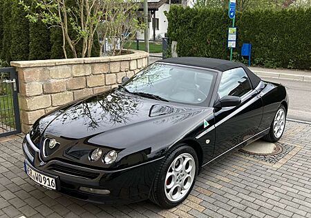 Alfa Romeo Spider 2.0 Twin Spark L