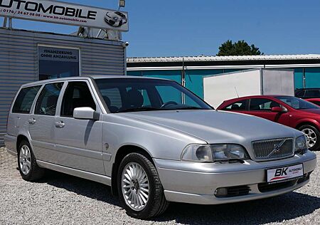 Volvo V70 Scheckheftgepfleg Sitzheizung Klimaanlag Tempomat