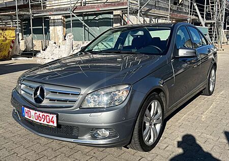 Mercedes-Benz C 220 1.Hand-Autom-Navi-BiXenon-PDC-SHZ-Tempo