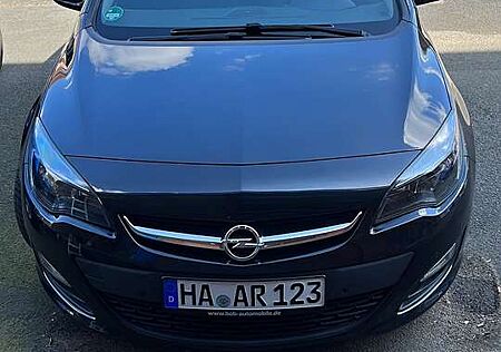 Opel Astra 1.4 Turbo Sports Tourer Exklusiv