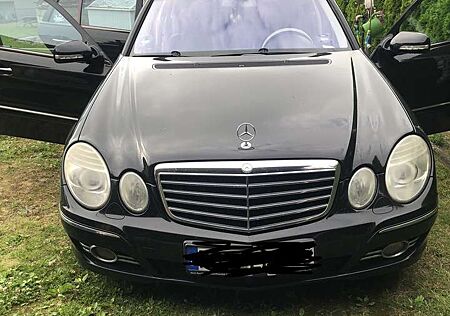 Mercedes-Benz E 220 T CDI Automatik Avantgarde