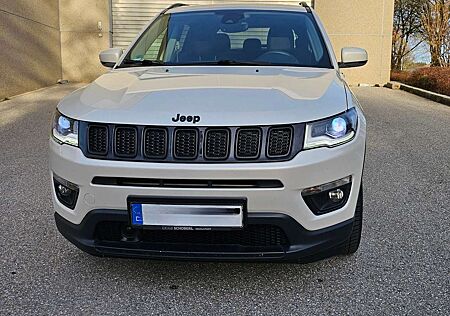 Jeep Compass +1.4+MultiAir+Limited Pearl White