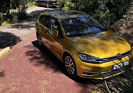 VW Golf Variant Volkswagen Highline BlueMotion