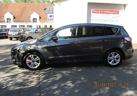 Ford S-Max Titanium AWD - TOP