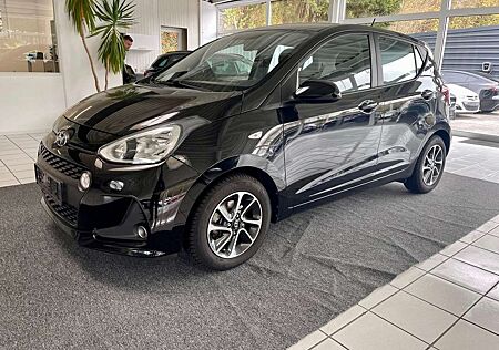 Hyundai i10 YES!*SITZH*USB*TEMP*LED*TOP ZUSTAND*1HAND*