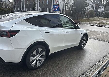 Tesla Model Y Long Range Dual Motor AWD