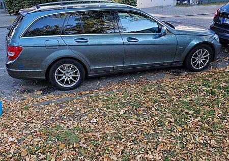 Mercedes-Benz C 220 T CDI DPF (BlueEFFICIENCY) 7G-TRONIC Avantgarde