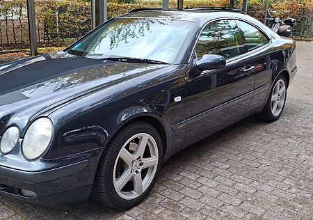 Mercedes-Benz CLK 320 Coupe+Elegance