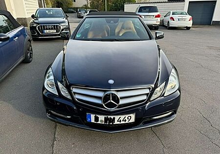 Mercedes-Benz E 250 CDI DPF Cabrio BlueEFFICIENCY AutomatikElega