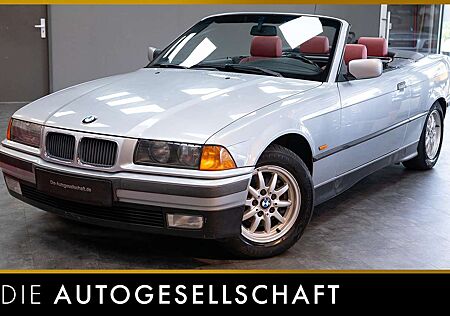 BMW 320 i Cabrio*NAVI*LEDER-SPORTSIZE*SHZ*PDC*2.HAND*