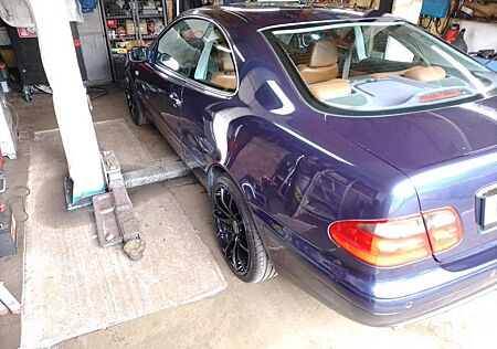 Mercedes-Benz CLK 230 Coupe Kompressor Elegance
