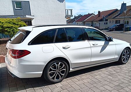 Mercedes-Benz C 300 T 9G-TRONIC Avantgarde, Ahk, 8-fach bereift, etc.