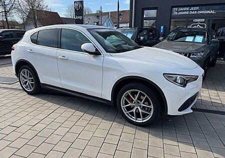 Alfa Romeo Stelvio 2.0 Turbo 16V First Edition AT8 Q4