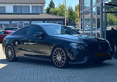Mercedes-Benz E 220 AMG-LiNE*360 KAM *NAVi*AiRMATiC*HEAD-UP*NiGHT*LED