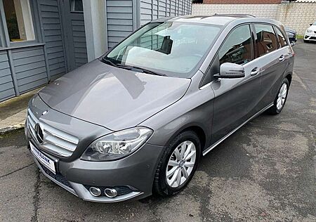 Mercedes-Benz B 200 Navi/Parkassistent/Allwetterreifen