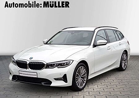 BMW 320 d xDrive Touring Sport Line +NAVI+KOMFORTZUGANG+LE